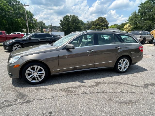 2011 Mercedes-benz E-class - Image 2
