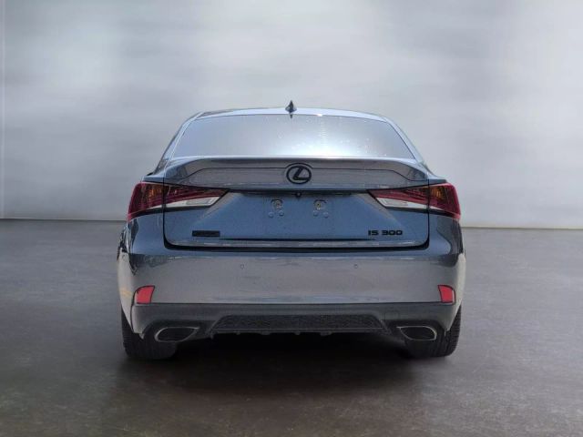 2018 Lexus Is - Image 4