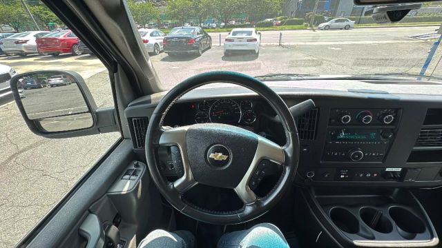 2018 Chevrolet Express 2500 Cargo - Image 19