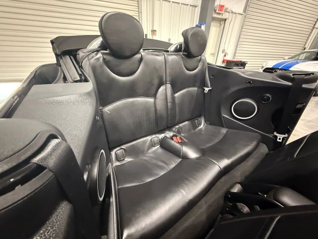 2015 Mini Convertible - Image 118