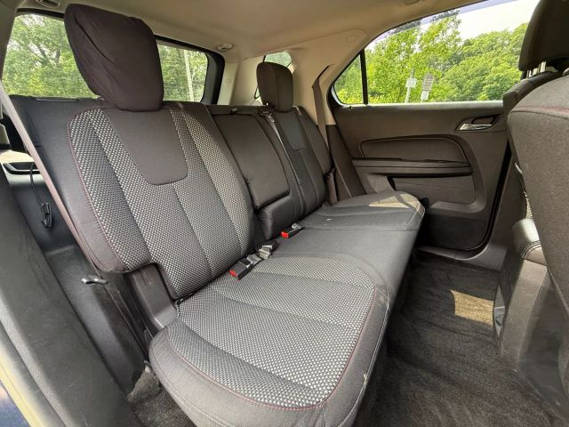 2017 Chevrolet Equinox Lt Sport Utility 4d - Image 6