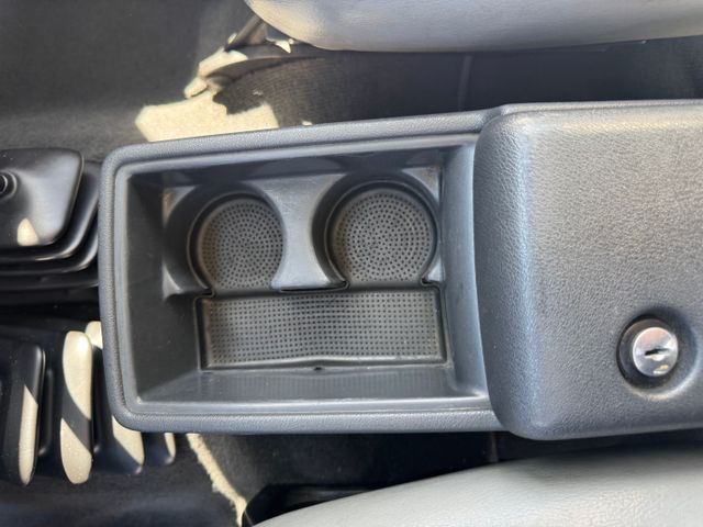 1994 Jeep Wrangler - Image 31