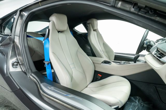 2015 Bmw I8 Coupe 2d - - Image 25