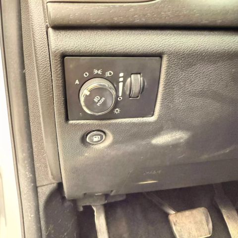 2018 Jeep Grand Cherokee Altitude Sport Utility 4d - Image 28