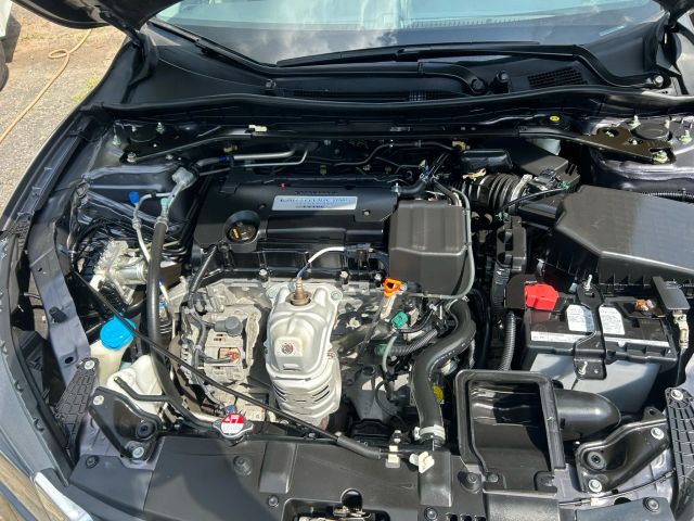 2015 Honda Accord - Image 24