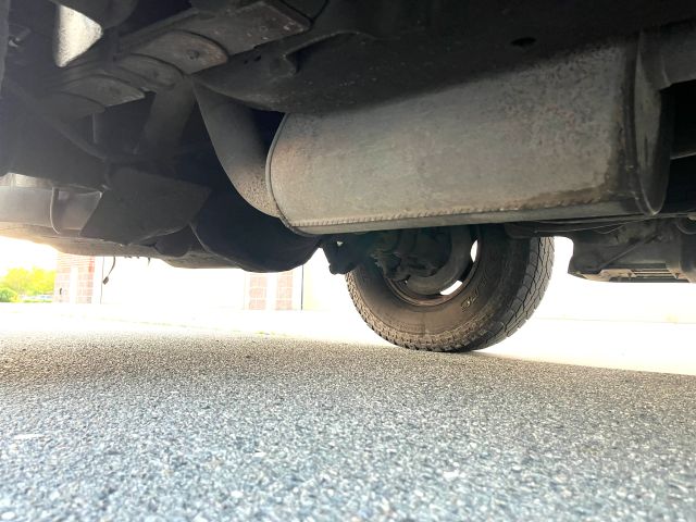2002 Ford Excursion - Image 34