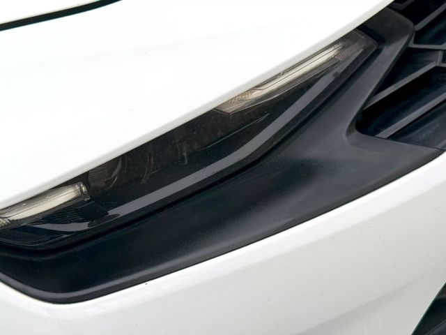 2019 Chevrolet Camaro - Image 27