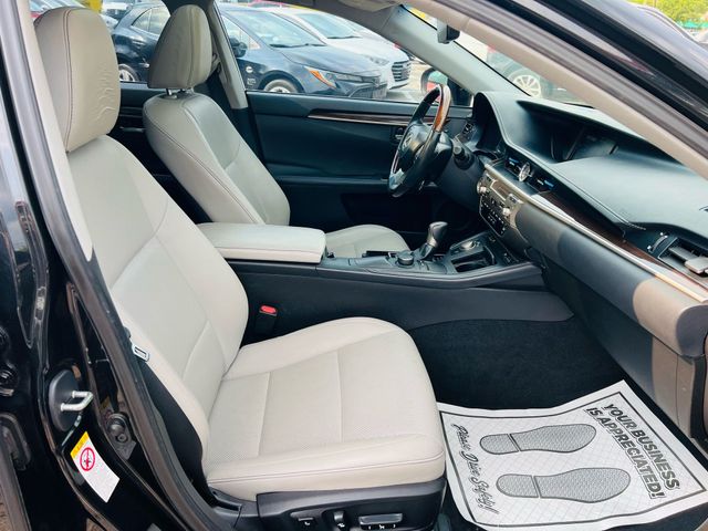 2017 Lexus Es - Image 25