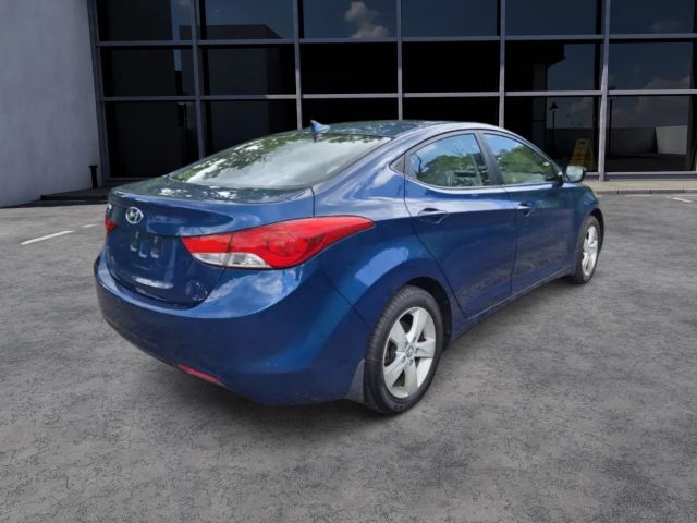 2013 Hyundai Elantra - Image 5