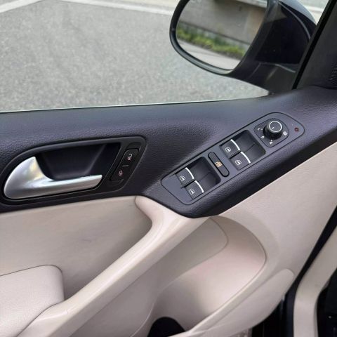2016 Volkswagen Tiguan 2.0t Se 4motion Sport Utility 4d - Image 36