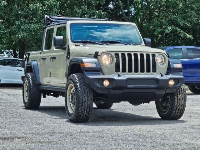 2020 Jeep Gladiator - Image 3