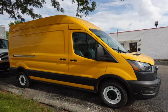 2021 Ford Transit 250 Cargo Van - Image 5