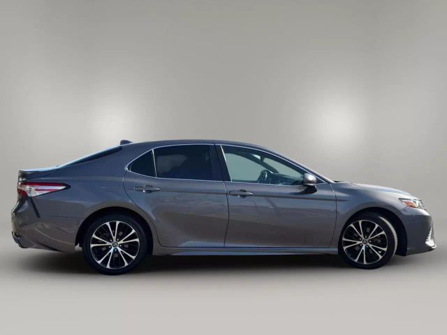 2020 Toyota Camry - Image 6
