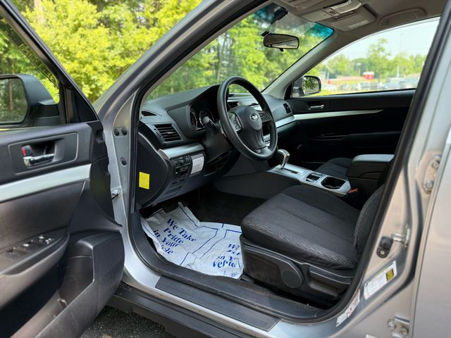 2012 Subaru Outback 2.5i Wagon 4d - Image 17