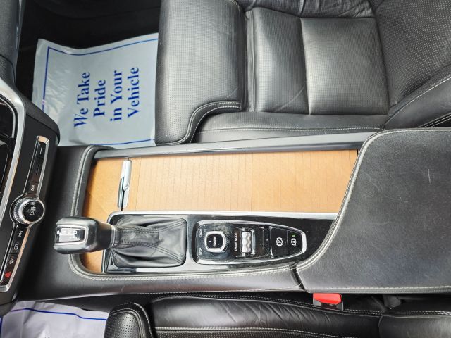 2017 Volvo S90 - Image 22