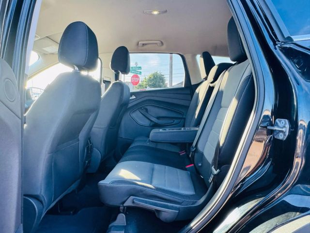 2016 Ford Escape - Image 15
