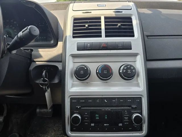 2010 Dodge Journey - Image 14