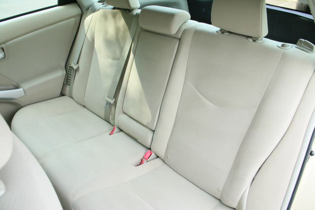 2010 Toyota Prius - Image 14