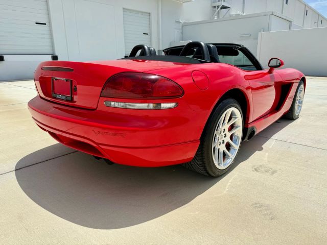 2004 Dodge Viper - Image 15