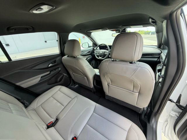2025 Buick Envista - Image 135