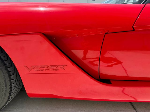 2004 Dodge Viper - Image 36