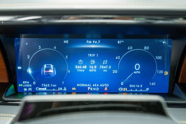 2024 Lincoln Navigator Black Label Sport Utility 4d - - Image 24