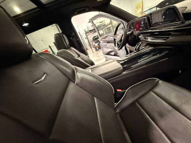 2022 Cadillac Escalade - Image 106