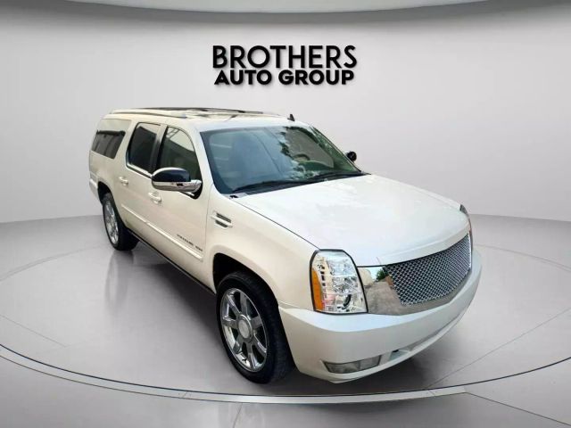 2013 Cadillac Escalade Esv - Image 1