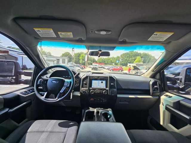 2017 Ford F150 Supercrew Cab - Image 13