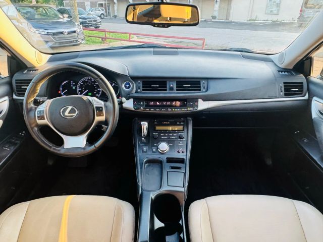 2011 Lexus Ct - Image 24