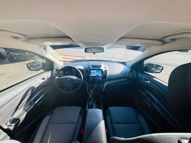 2019 Ford Escape - Image 23