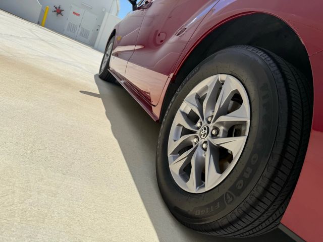 2021 Toyota Sienna - Image 29