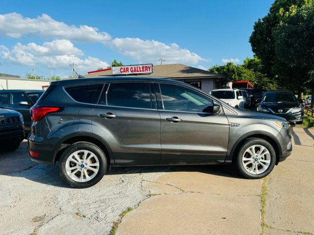 2019 Ford Escape - Image 10