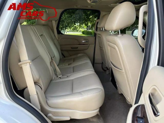 2013 Cadillac Escalade - Image 17