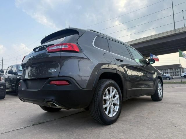 2016 Jeep Cherokee - Image 3