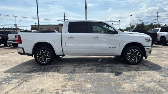 2025 Ram 1500 Crew Cab - Image 17