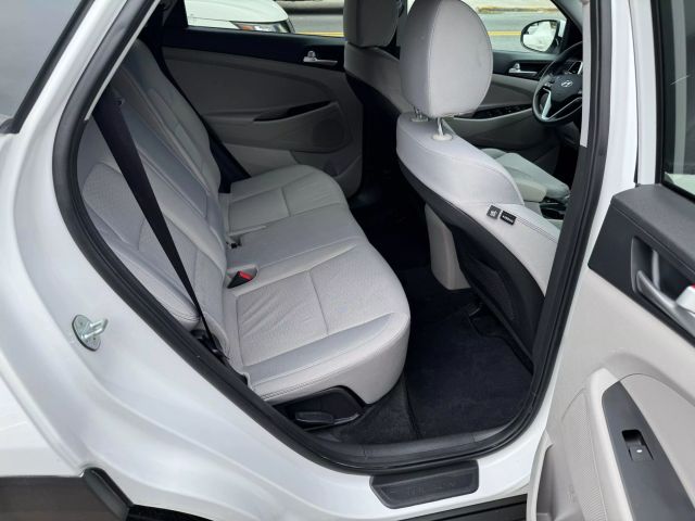 2019 HYUNDAI TUCSON SUV 4-CYL, 2.0 LITER SE SPORT UTILITY 4D
