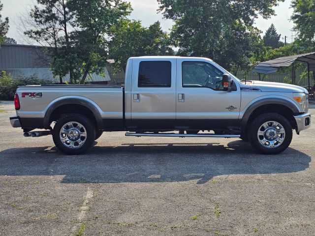 2016 Ford F250 Super Duty Crew Cab - Image 4