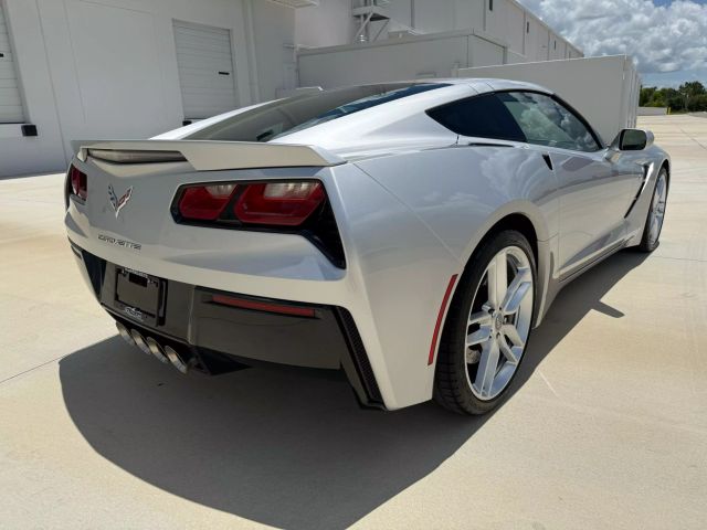 2019 Chevrolet Corvette - Image 15