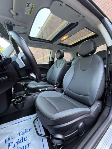 2009 Mini Hardtop Cooper Hatchback 2d - Image 15