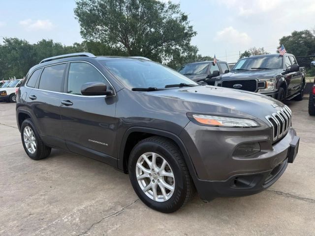 2016 Jeep Cherokee - Image 2
