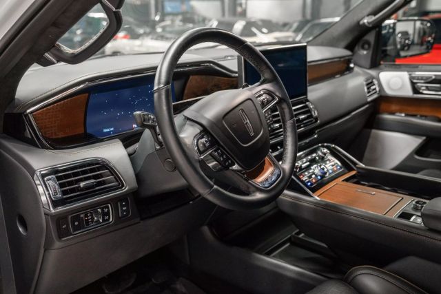 2024 Lincoln Navigator Black Label Sport Utility 4d - - Image 10