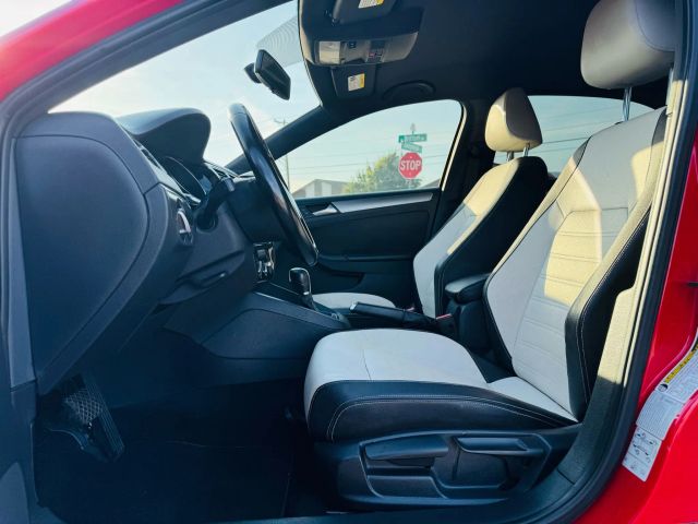 2016 Volkswagen Jetta - Image 15