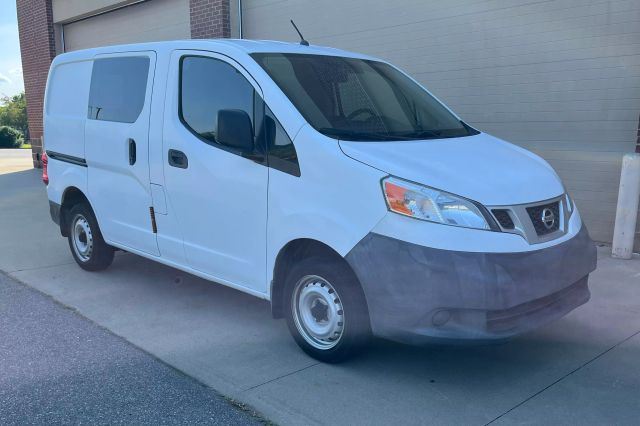 2015 Nissan Nv200 - Image 1