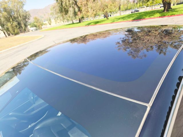 2019 Tesla Model 3 - Image 10