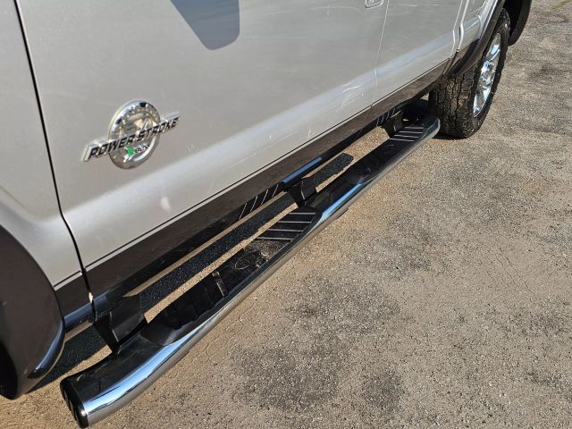 2016 Ford F250 Super Duty Crew Cab - Image 11