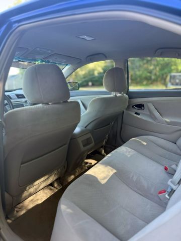 2009 Toyota Camry Le Sedan 4d - Image 9