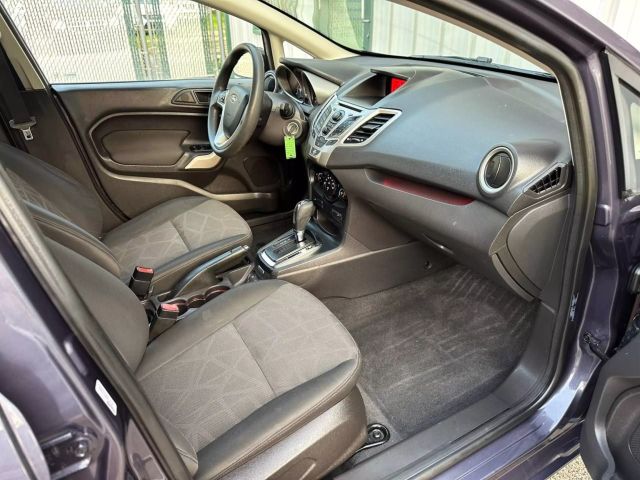 2012 Ford Fiesta - Image 21