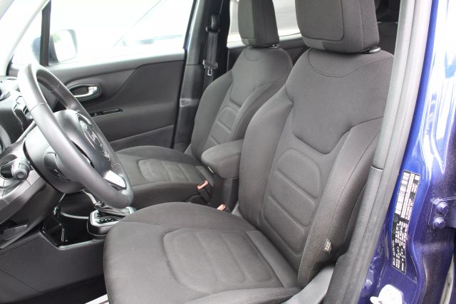 2018 Jeep Renegade - Image 3