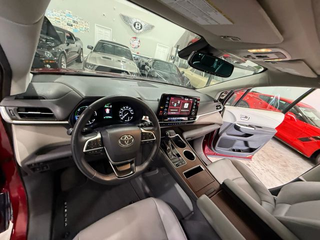 2021 Toyota Sienna - Image 83